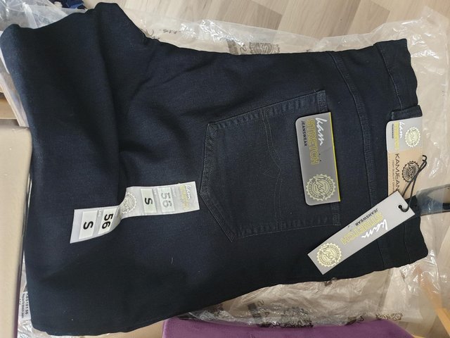 Preview of the first image of Mens New Black Stretch Kams Jeans.
