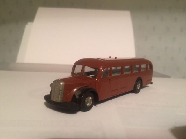 Preview of the first image of SCALE MODEL IMPORTED GERMAN 1950s REISEBUS.
