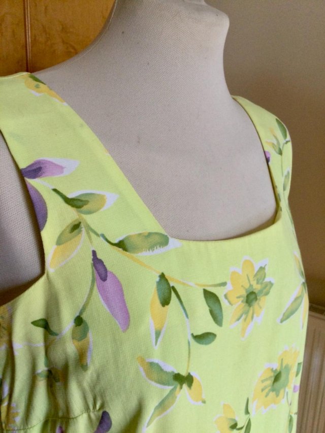 Image 3 of Vintage HOUSE OF FRASER Pale Lime Floral Shift Dress sz 14