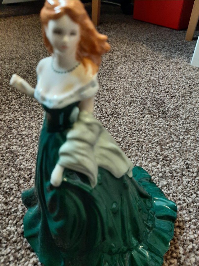 Preview of the first image of Figurine "JOY" ROYAL WORSTER **********.