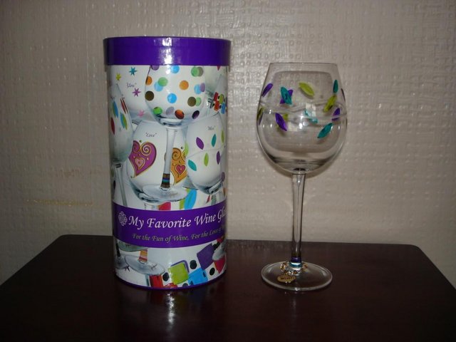 Preview of the first image of DESIGNER WINE GLASS IN PRESENTATION BOX.