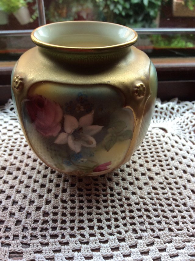 Preview of the first image of Royal Worcester small antique vase.