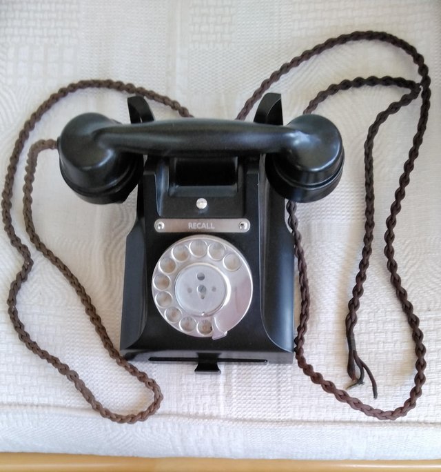 Preview of the first image of Telephone.antique Black Bakelite..
