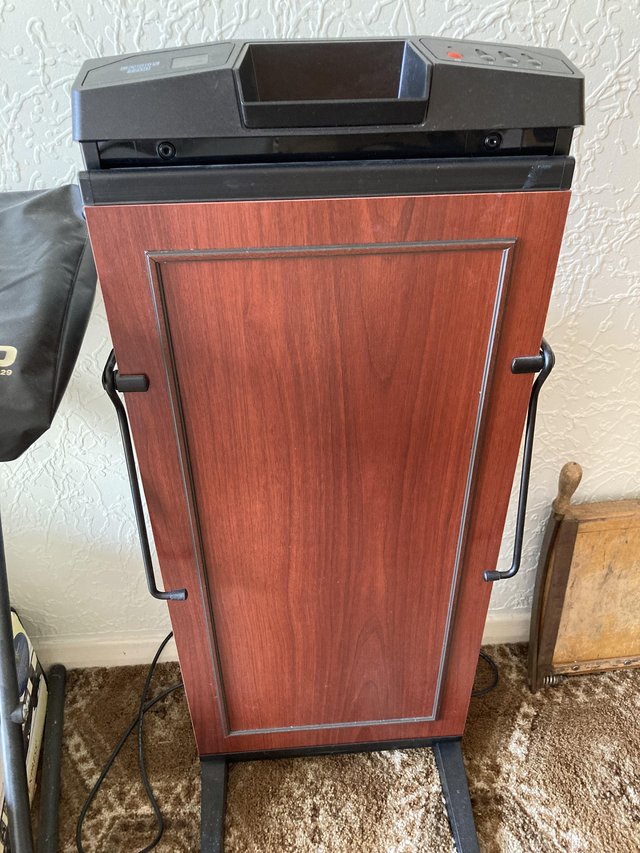 Preview of the first image of Corby 7700 trouser press, like new.