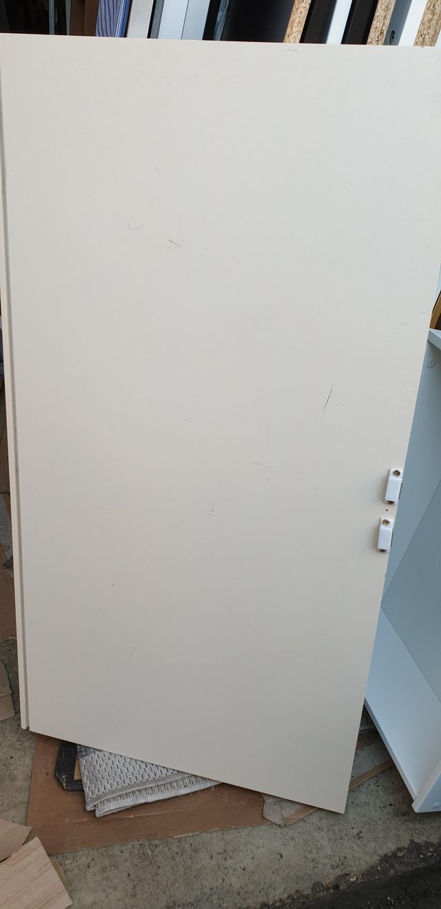 Image 4 of Harvey's solid 2 door wardrobe white colour