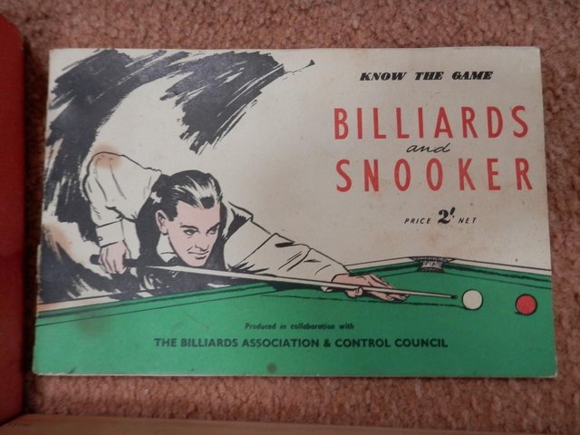 Image 2 of DUROLITE Vintage Snooker/BilliardsBalls Set With Triangle