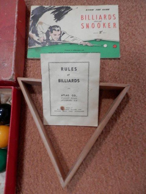Image 4 of DUROLITE Vintage Snooker/BilliardsBalls Set With Triangle
