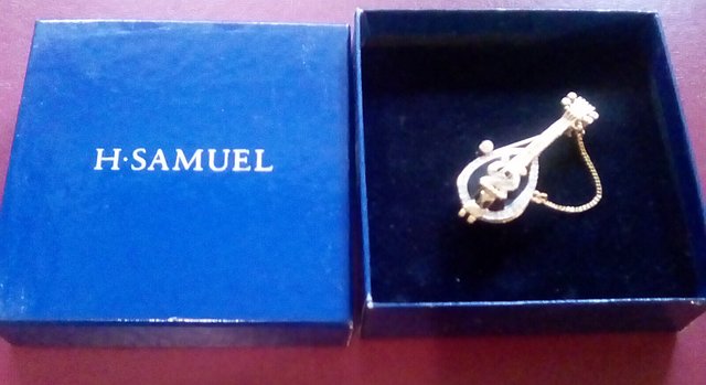 Preview of the first image of Mandolin/lute brooch (H Samuel) from 1970's.