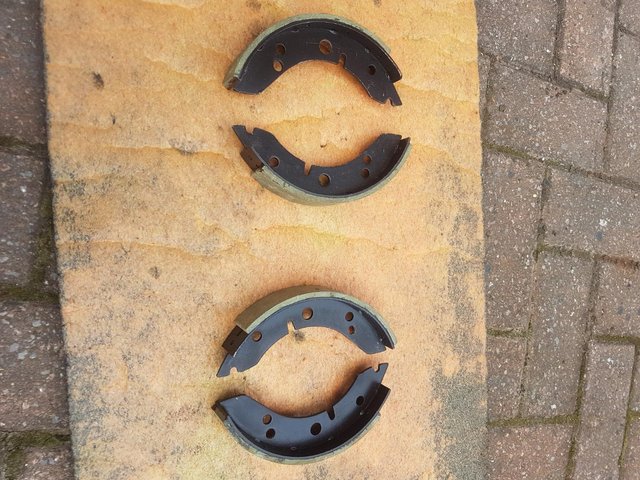 Image 3 of Classic and retro vehicle brake shoes