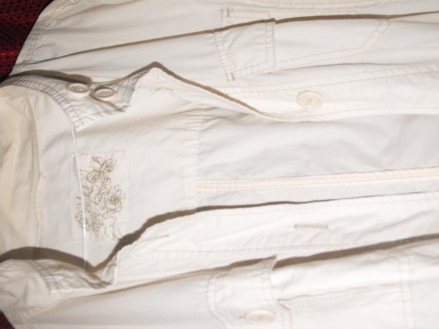 Image 3 of LADIES WHITE 'DENIM-STYLE' JACKET SIZE 26/28 - BNWOT