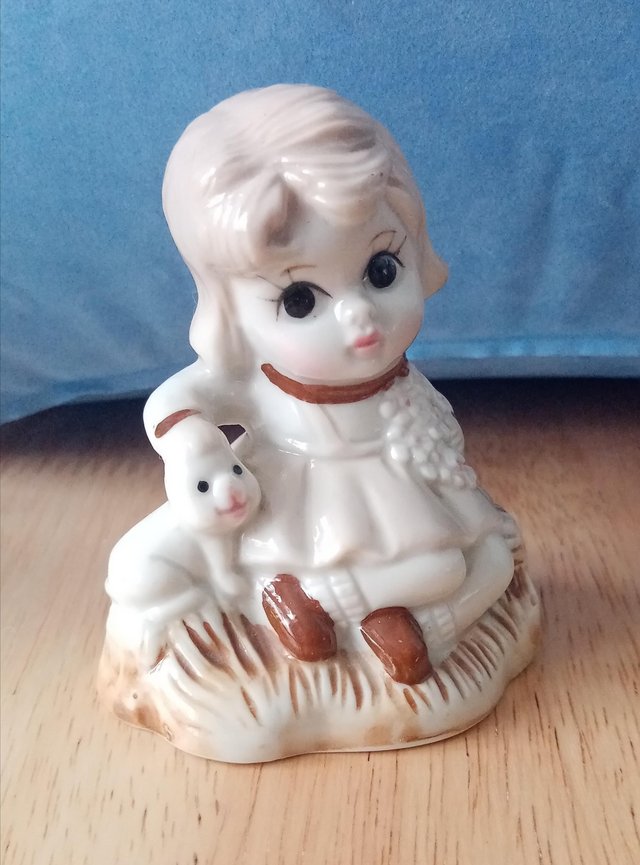 Preview of the first image of 2 vintage old figurines In good condition.