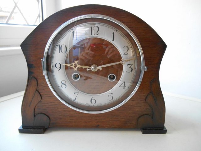 Preview of the first image of An Andrew / Perivale striking mantle clock.