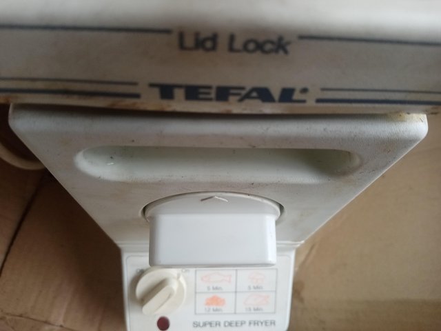Image 3 of Tefal Deep fat Fryer, electric 240 volt