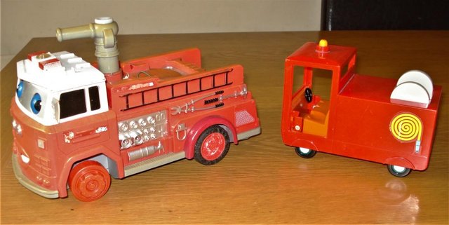 Image 2 of 5 Large Toy Vehicles In Very Good Condition