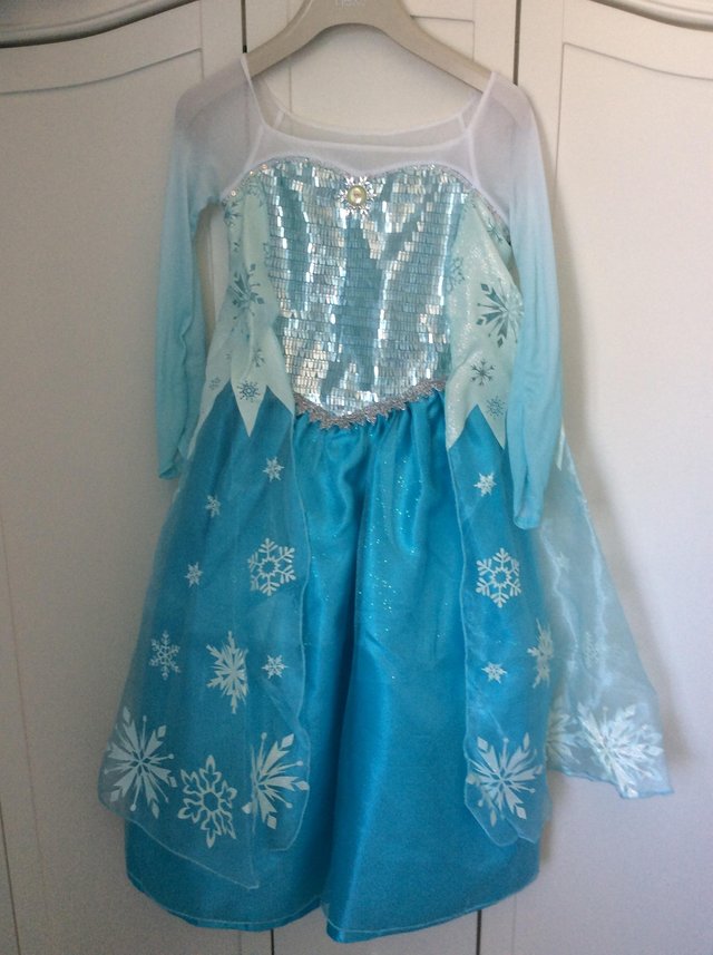 Image 2 of Elsa Deluxe Costume by Disney Store (reduced to £14)