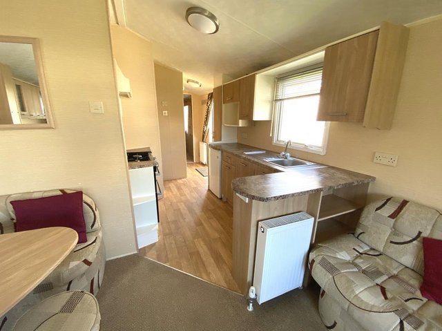 Image 4 of 2010 Willerby Rio Caravan on Riverside Park Oxfordshire