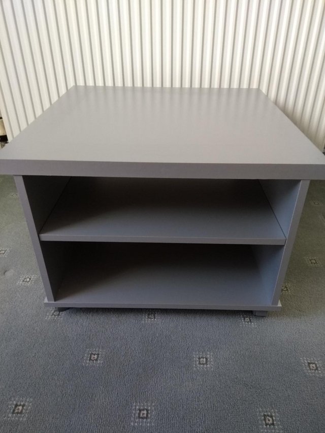 Preview of the first image of Table Shelf Unit Silver Grey with castors.