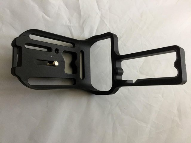 Image 2 of Quick Release QR L Bracket Vertical Plate for Canon EOS 1Dx