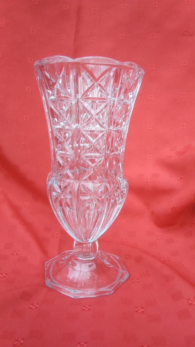 Preview of the first image of Glass Lead Crystal Vase For Sale.