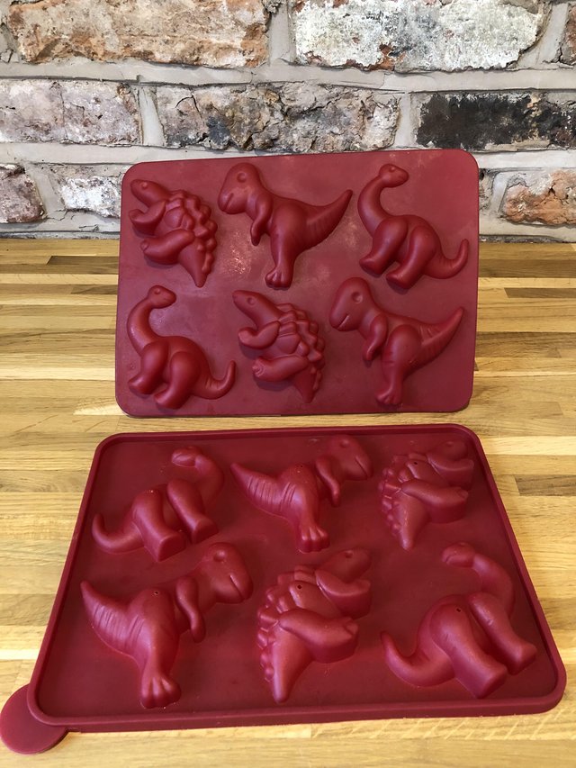 Preview of the first image of 3D Silicone cake baking dinosaur mould for sale.
