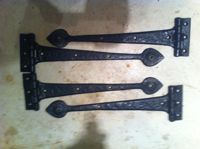 Preview of the first image of Two pairs ornate Kirkpatrick T hinges.