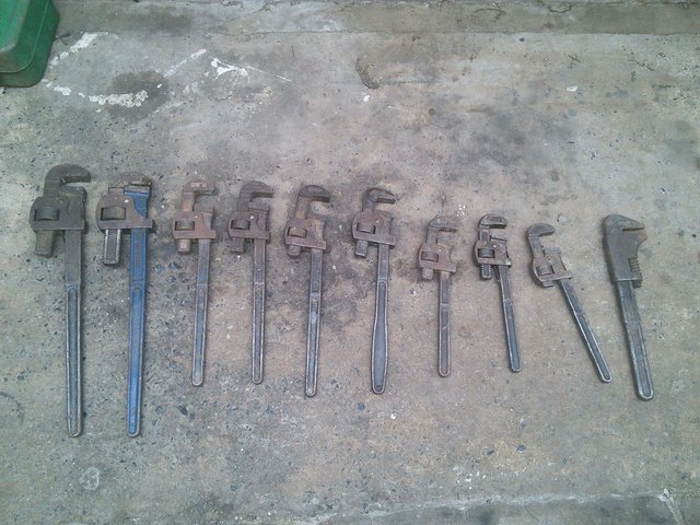 Preview of the first image of Stilsons various sizes + adjustable spanner.
