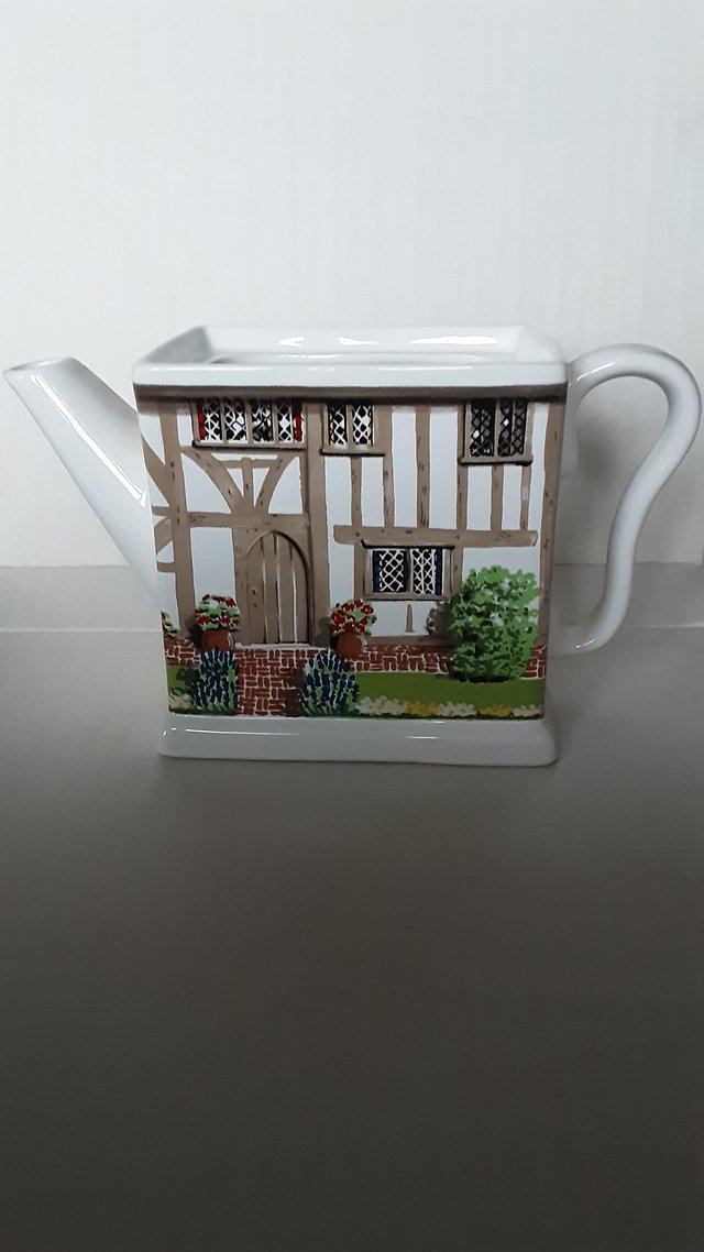 Image 3 of 1989 THE NATIONAL TRUST TEAPOT
