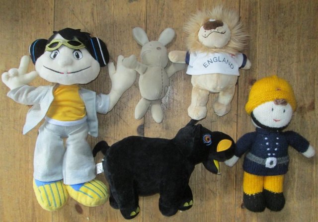 Preview of the first image of 5 Child's soft Toys (incl. P&P).