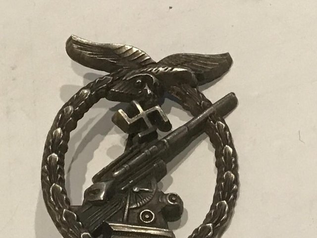 Image 2 of German anti aircraft section badge 2WW