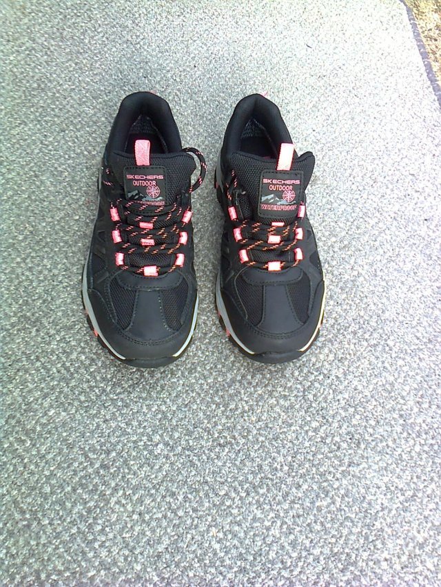 Image 2 of Skechers, Women's, Worn Once, Relaxed Fit, Air-Cooled, Memor