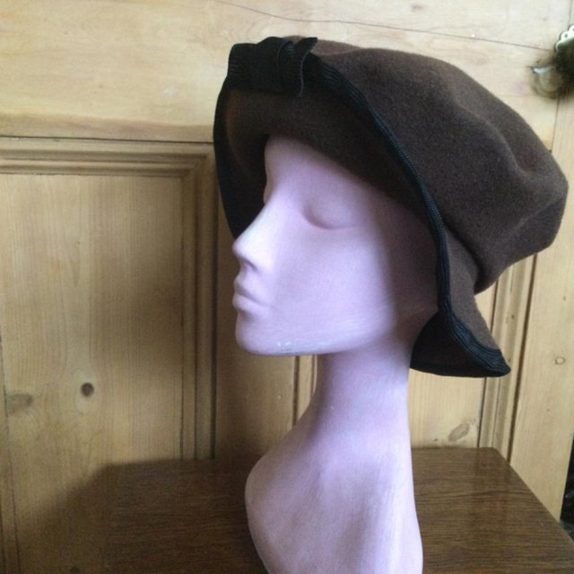Image 2 of KANGOL Chocolate Brown Cloche Beret, Pure Wool, Black Bow.