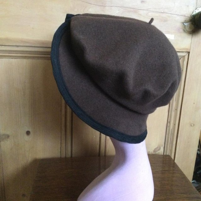 Image 4 of KANGOL Chocolate Brown Cloche Beret, Pure Wool, Black Bow.