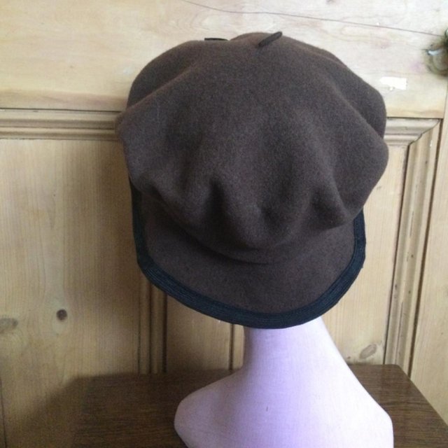 Image 5 of KANGOL Chocolate Brown Cloche Beret, Pure Wool, Black Bow.