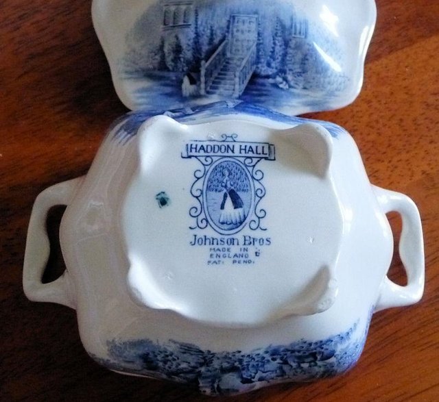 Preview of the first image of RARE JOHNSON BROS HADDON HALL LIDDED SUGAR BOWL -EXC+++.