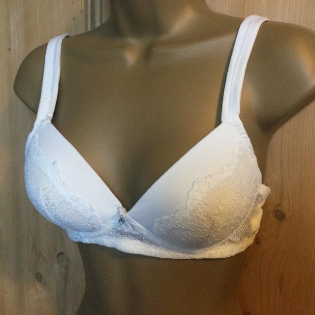 Preview of the first image of 34B/C Bra, Cream Padded 1/2 Lace Cup, Non-wired, Immaculate..
