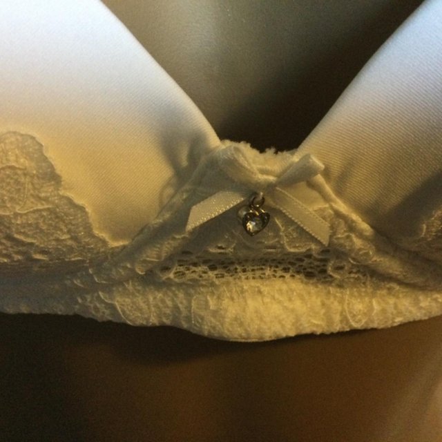 Image 2 of 34B/C Bra, Cream Padded 1/2 Lace Cup, Non-wired, Immaculate.