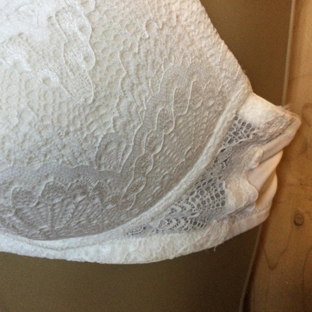 Image 4 of 34B/C Bra, Cream Padded 1/2 Lace Cup, Non-wired, Immaculate.