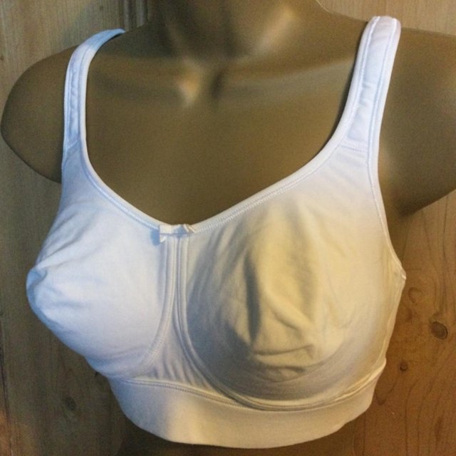 Preview of the first image of White M&S Pocket Post Surgery Mastectomy Bra, 34C.