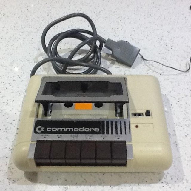 Image 4 of Commodore 1530 Datassette Unit C2N