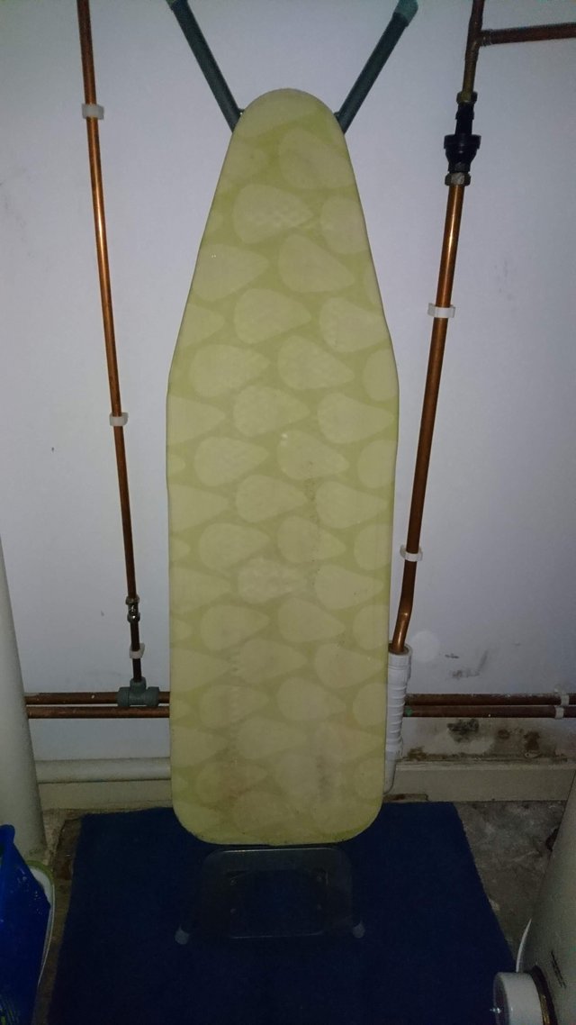Image 2 of Ironing board grey metal height adjustable