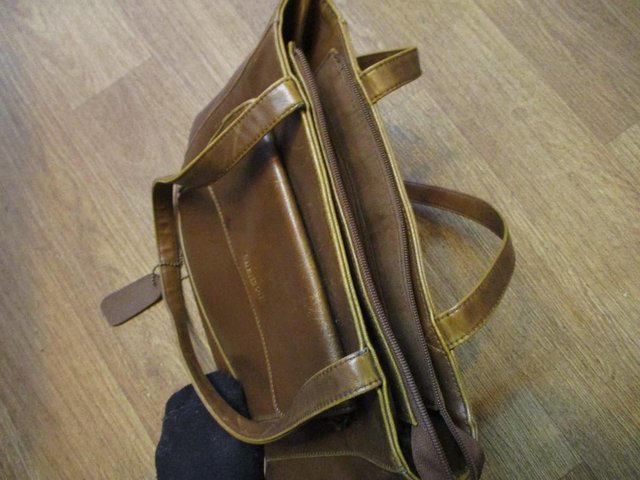 Image 2 of Ladies Handbag by Chenson brand new, never used
