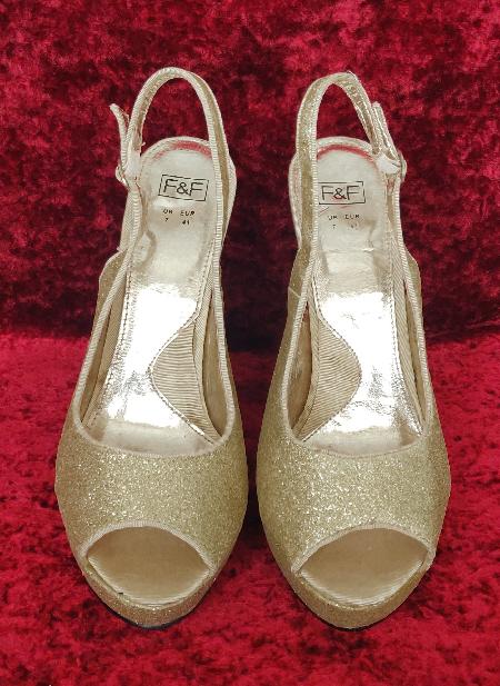 Image 2 of Ladies Brand New Gold Glittered Stiletto Shoes - Size 7