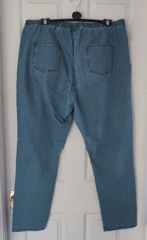 Image 2 of New Ladies Pull On Jeans With Elasticated Waist - Size 26