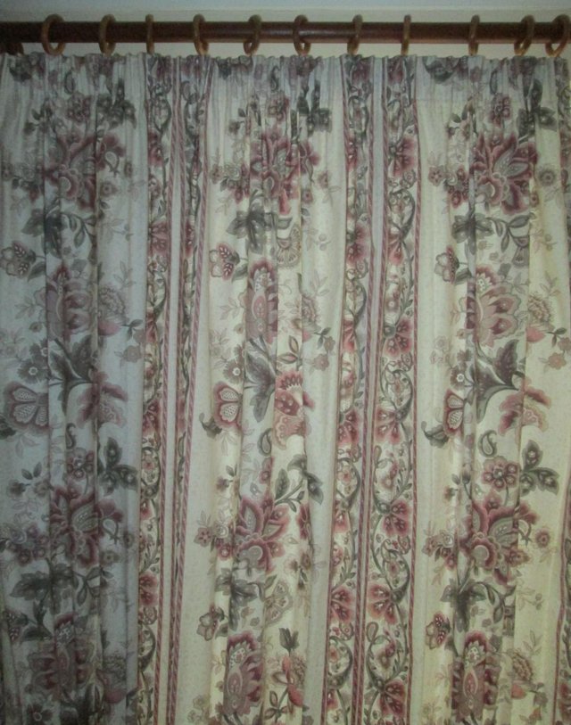 Preview of the first image of PAIR PATIO CURTAINS, F/LINED, 81 X 81 CREAM FLORAL DESIGN.