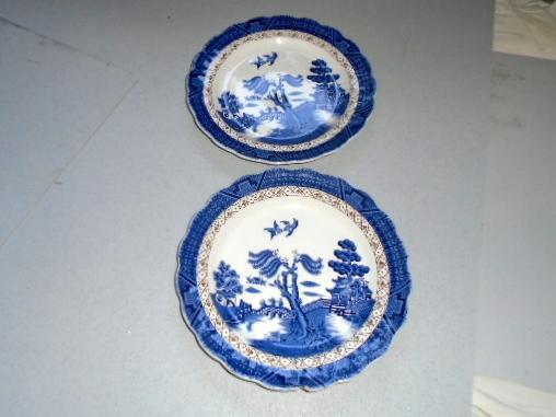 Image 2 of Real Old Willow plates – Two plates  (A8025)