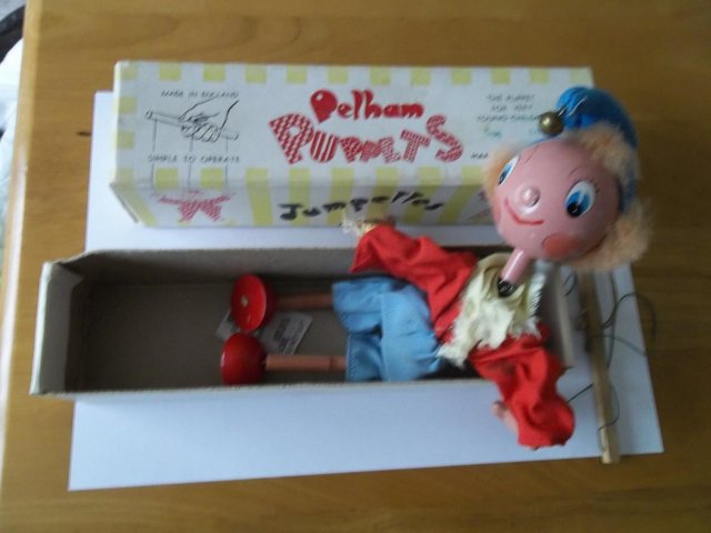 Preview of the first image of pelham puppets jumpettes Noddy.
