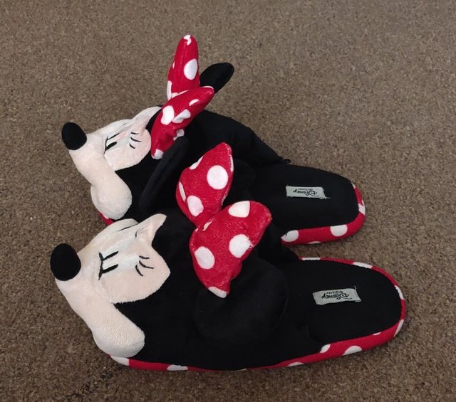 Image 5 of Disney Minnie Mouse Slippers - Size 4-7   BX32