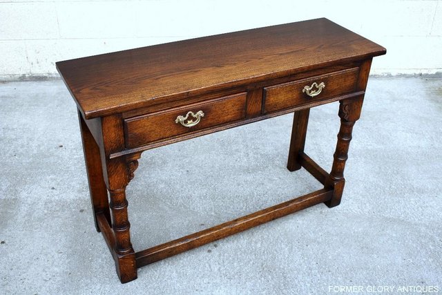Image 2 of SOLID OAK TWO DRAWER HALL LAMP PHONE CONSOLE TABLE SIDEBOARD