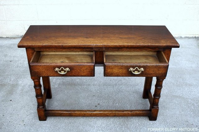 Image 25 of SOLID OAK TWO DRAWER HALL LAMP PHONE CONSOLE TABLE SIDEBOARD