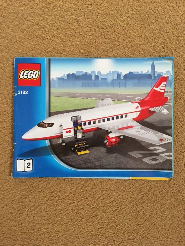 Preview of the first image of Lego Airplane - 3182 100% complete.